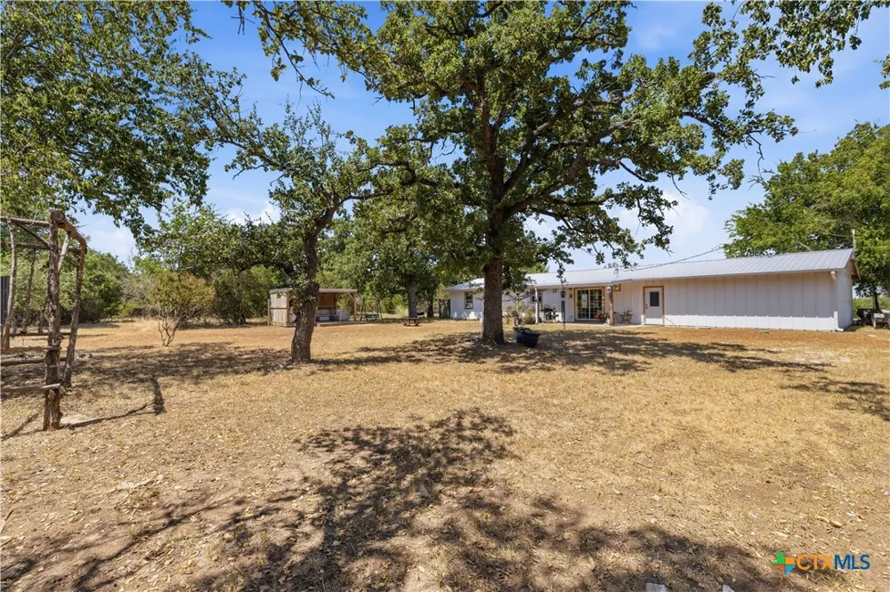 370 County Road 3106 Kempner, TX 76539