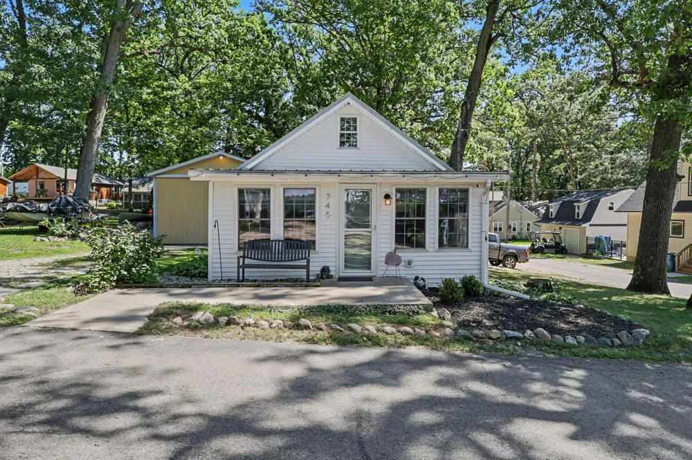 745 Waterfront Drive Coldwater, MI 49036