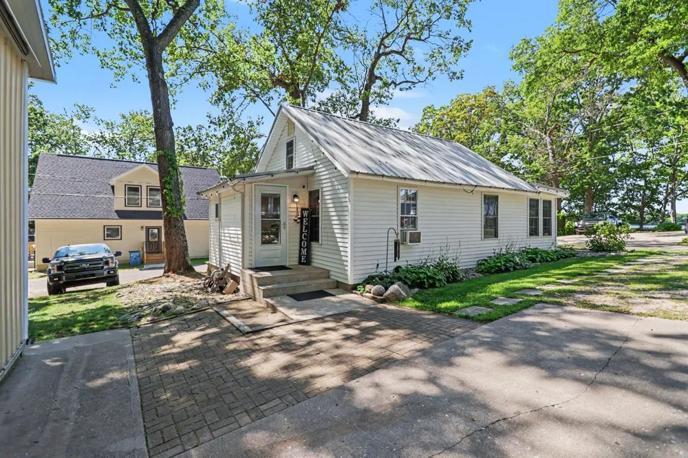 745 Waterfront Drive Coldwater, MI 49036
