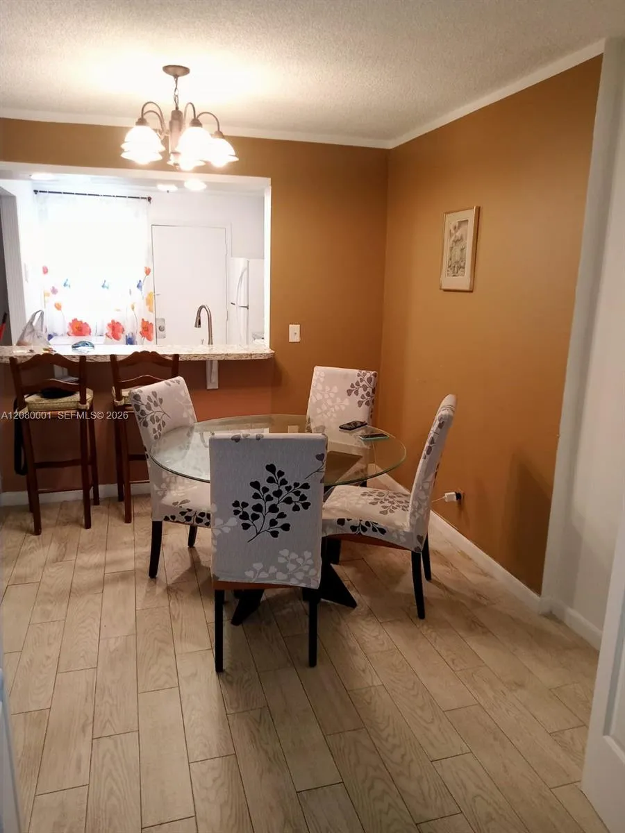 319 NE 14th Ave #604 Hallandale Beach, FL 33009