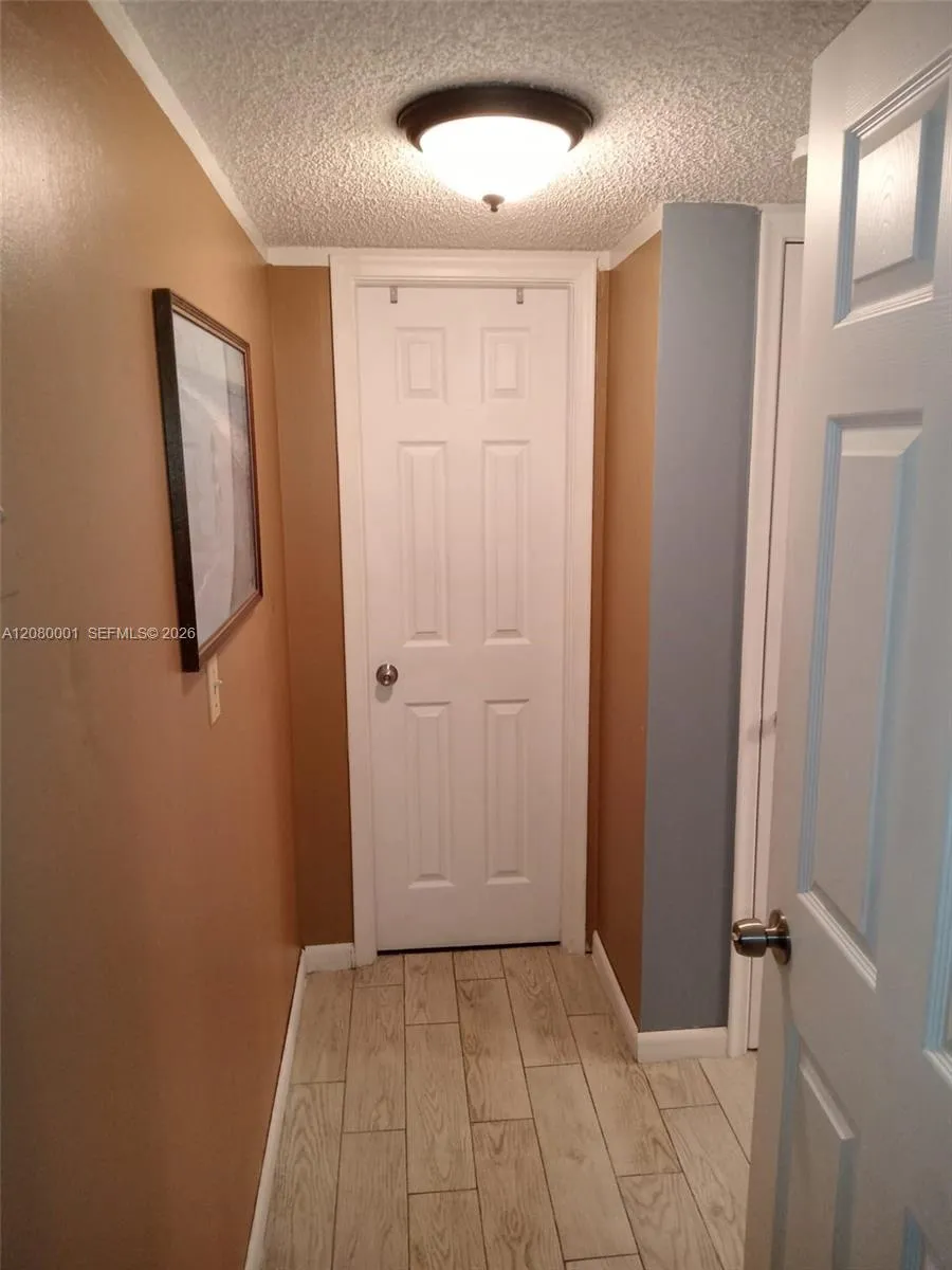 319 NE 14th Ave #604 Hallandale Beach, FL 33009