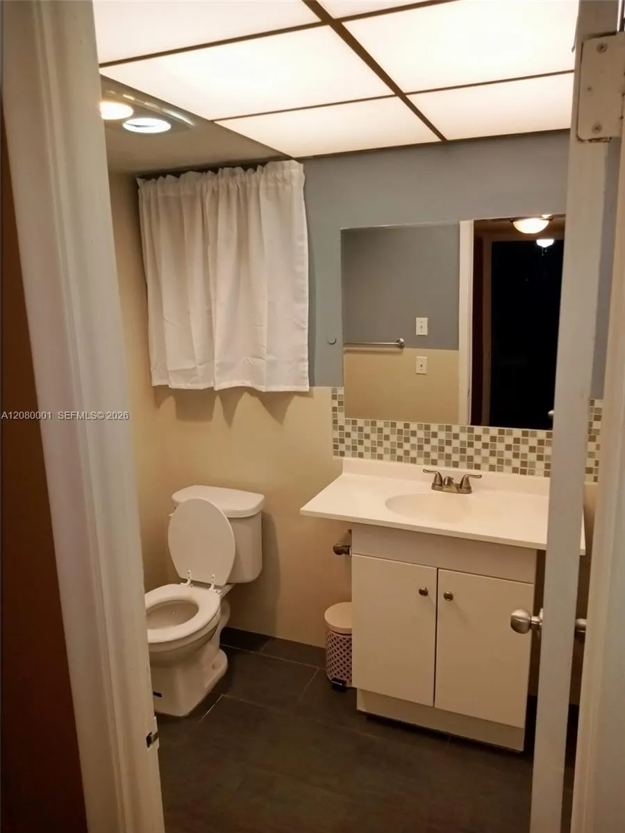 319 NE 14th Ave #604 Hallandale Beach, FL 33009