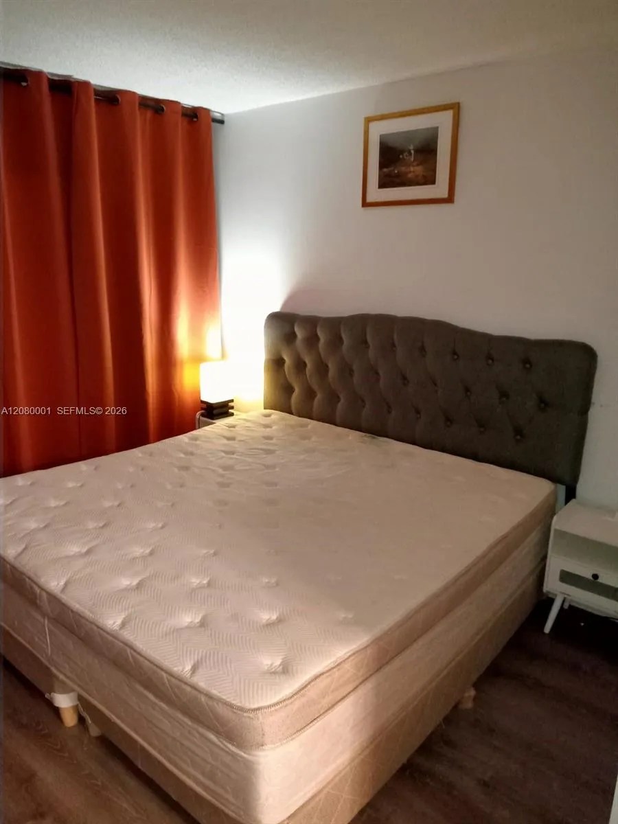 319 NE 14th Ave #604 Hallandale Beach, FL 33009