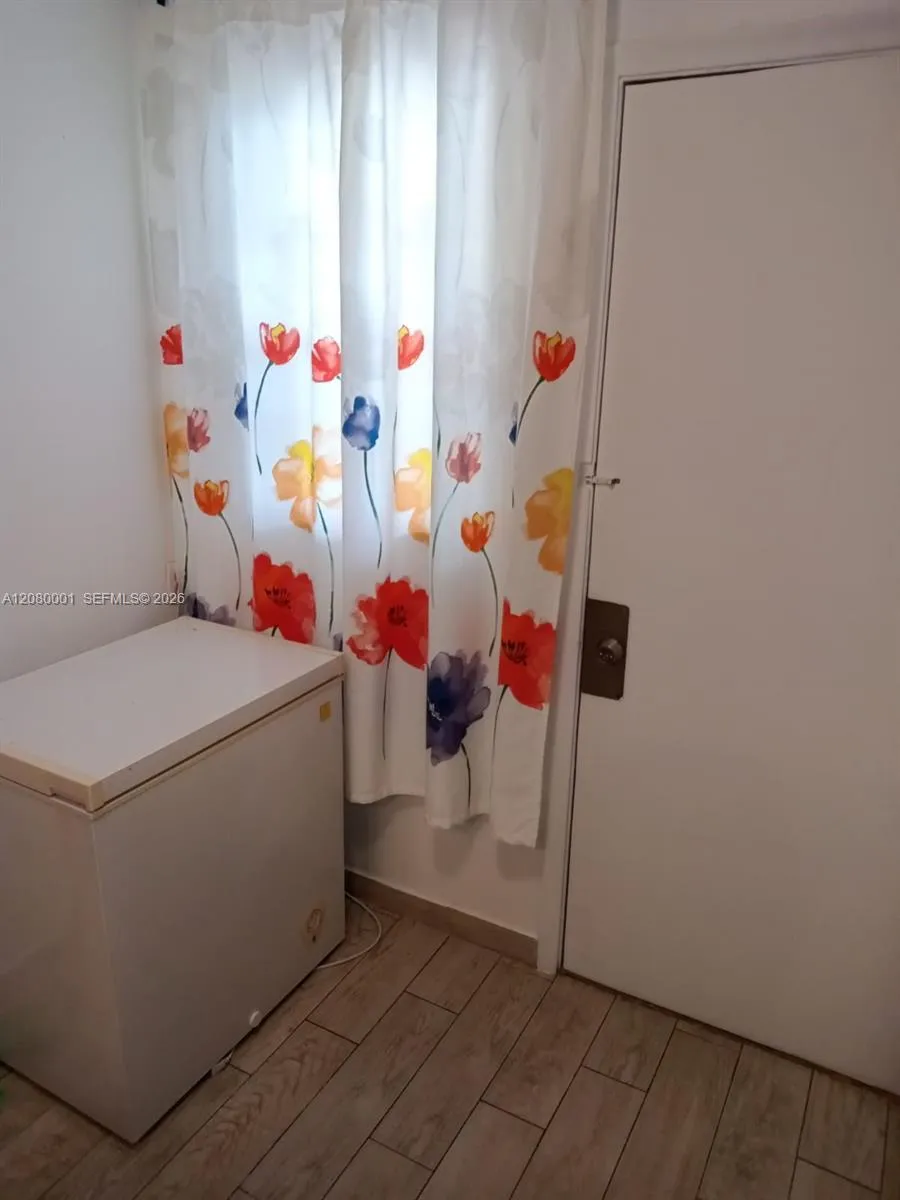319 NE 14th Ave #604 Hallandale Beach, FL 33009