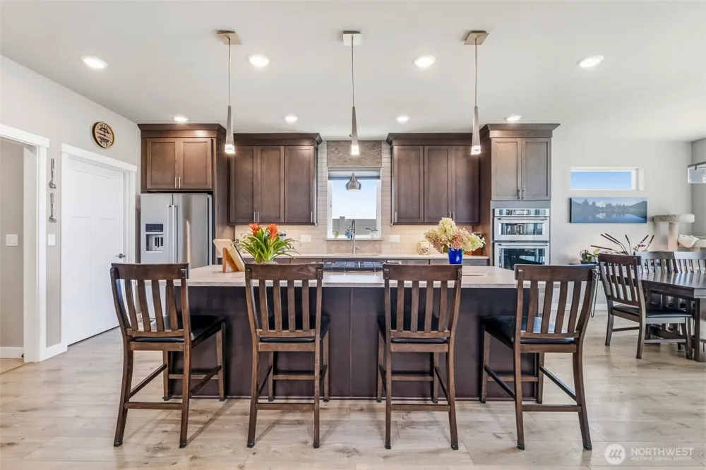 924 S M Loop Drive SW Quincy, WA 98848