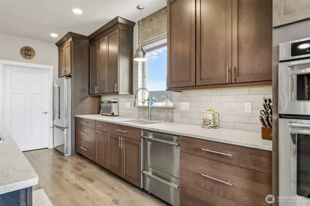 924 S M Loop Drive SW Quincy, WA 98848