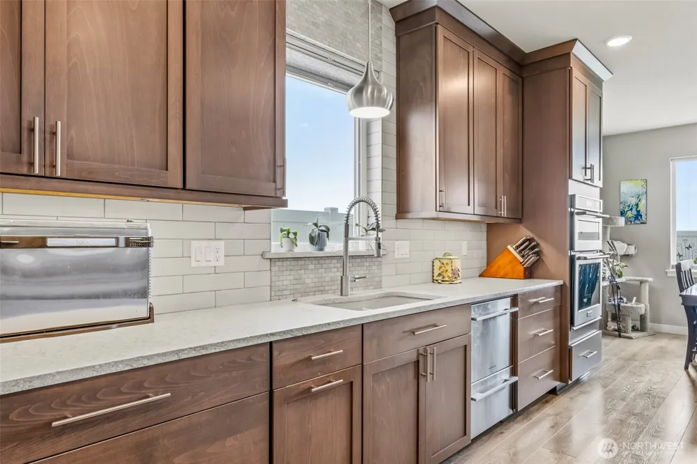 924 S M Loop Drive SW Quincy, WA 98848