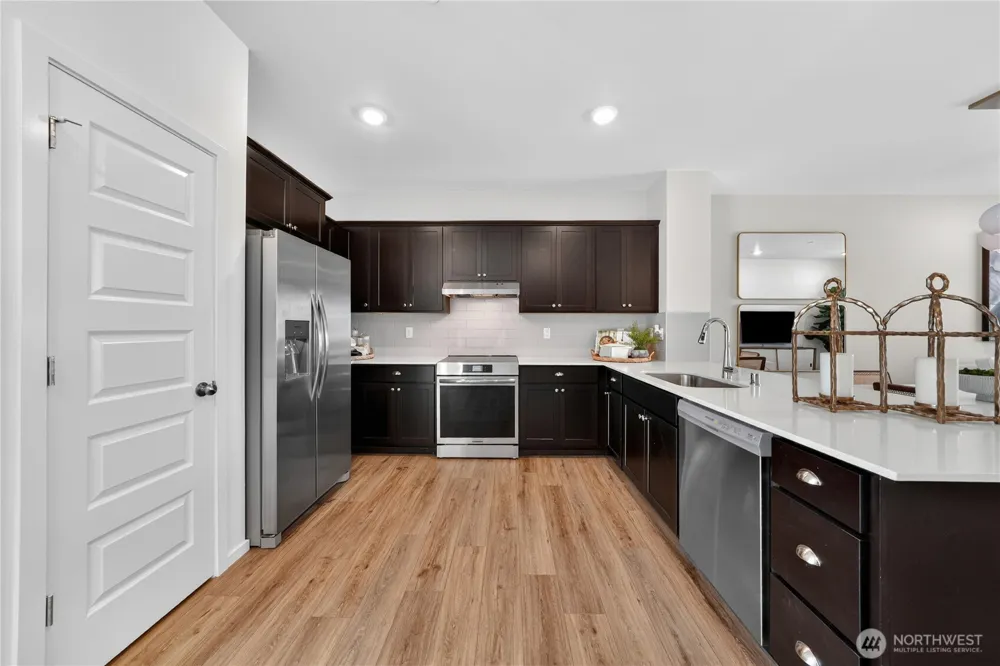 9811 31st Avenue SE #F4 Everett, WA 98208