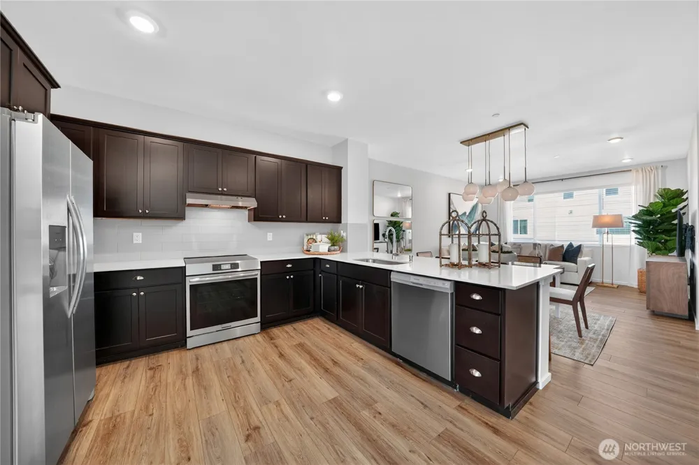 9811 31st Avenue SE #F4 Everett, WA 98208