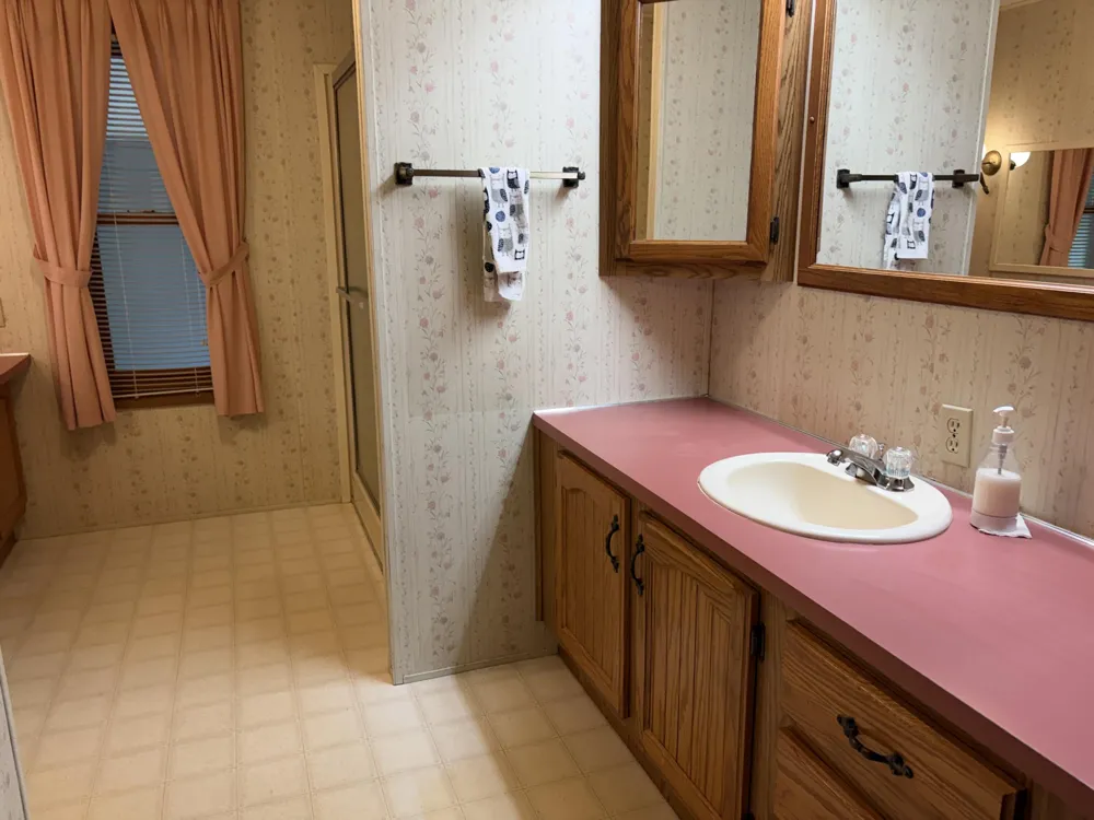1212 Oak Brook Lane Portage City, MI 49002