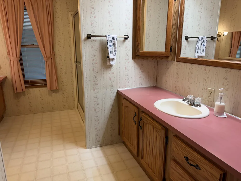 1212 Oak Brook Lane Portage City, MI 49002