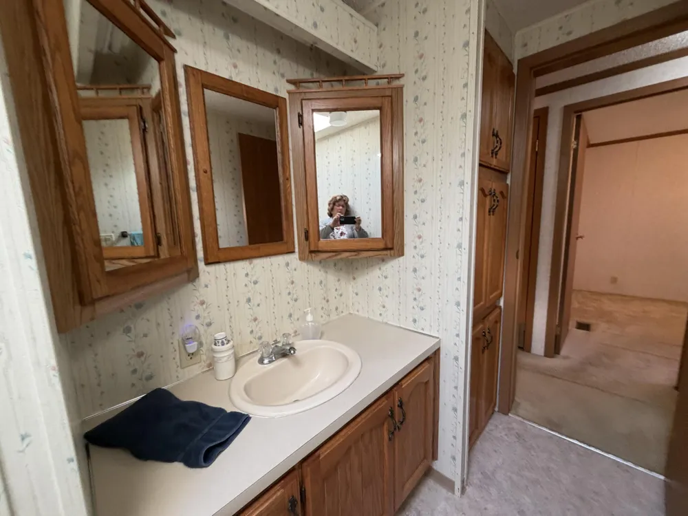 1212 Oak Brook Lane Portage City, MI 49002