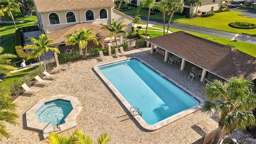 8430 Charter Club Circle #15 Fort Myers, FL 33919