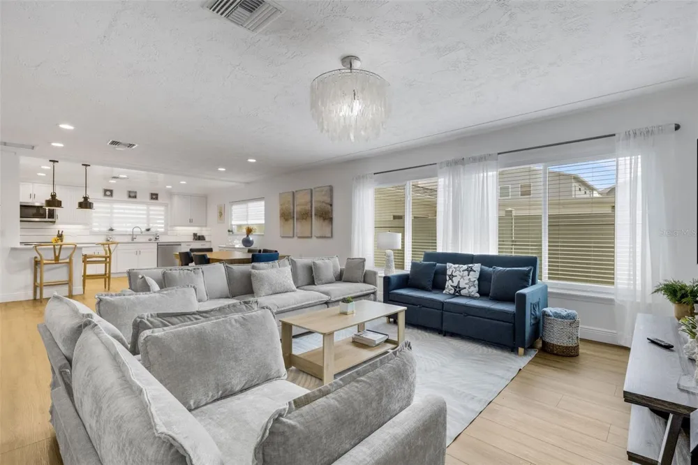 18317 SUNSET BOULEVARD Redington Shores, FL 33708