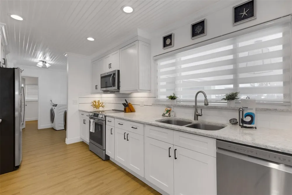18317 SUNSET BOULEVARD Redington Shores, FL 33708