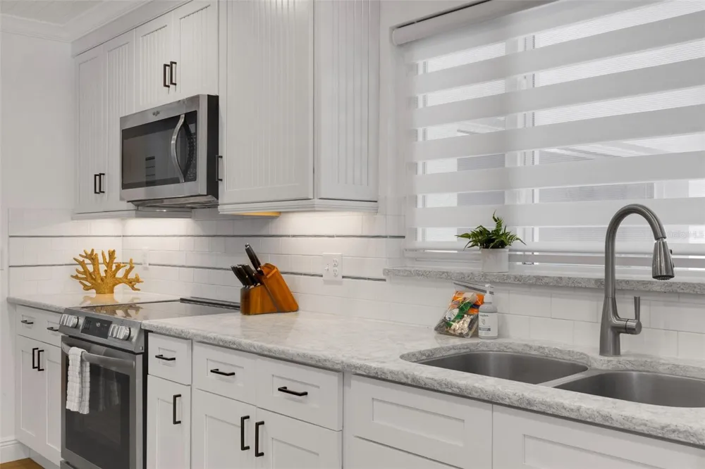 18317 SUNSET BOULEVARD Redington Shores, FL 33708