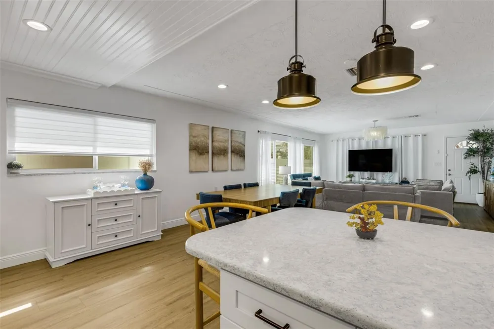 18317 SUNSET BOULEVARD Redington Shores, FL 33708