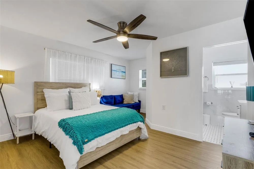 18317 SUNSET BOULEVARD Redington Shores, FL 33708