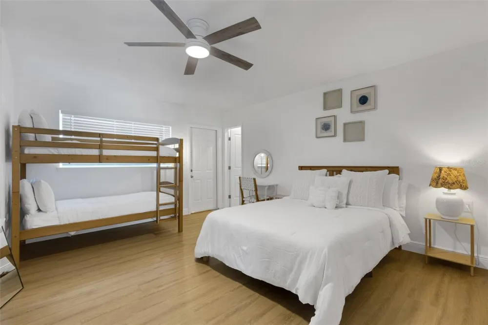 18317 SUNSET BOULEVARD Redington Shores, FL 33708