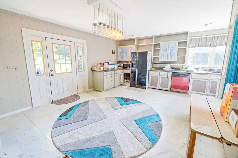 85 Boonshill Rd Fayetteville, TN 37334