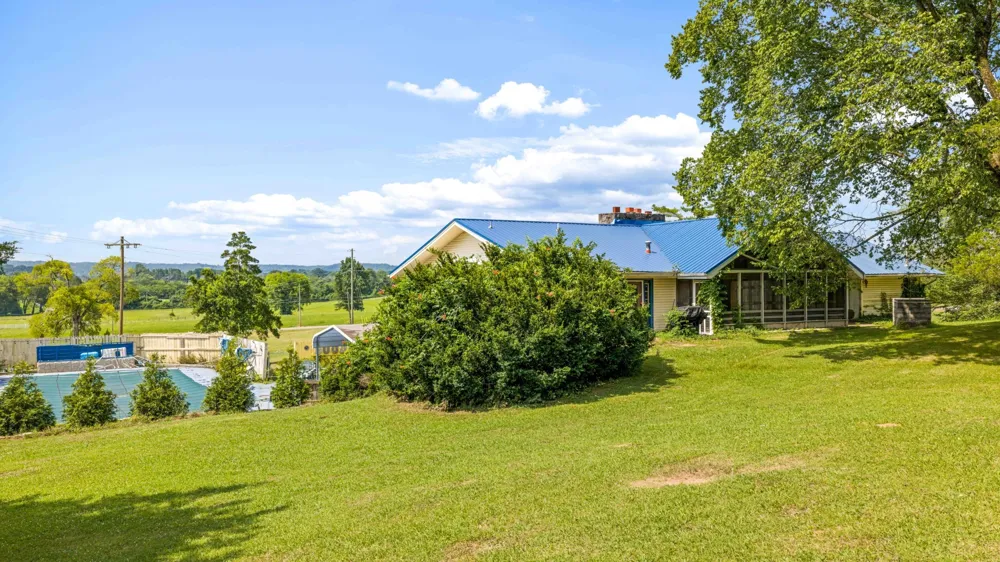 85 Boonshill Rd Fayetteville, TN 37334