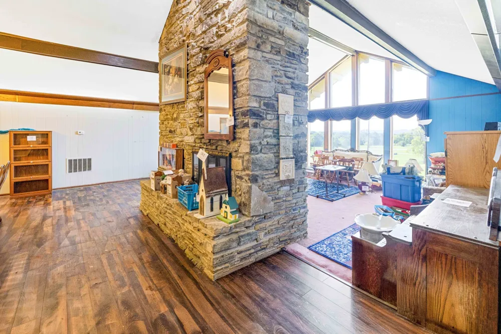 85 Boonshill Rd Fayetteville, TN 37334