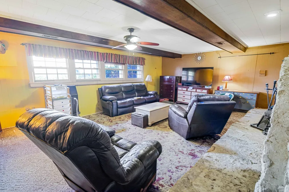 85 Boonshill Rd Fayetteville, TN 37334