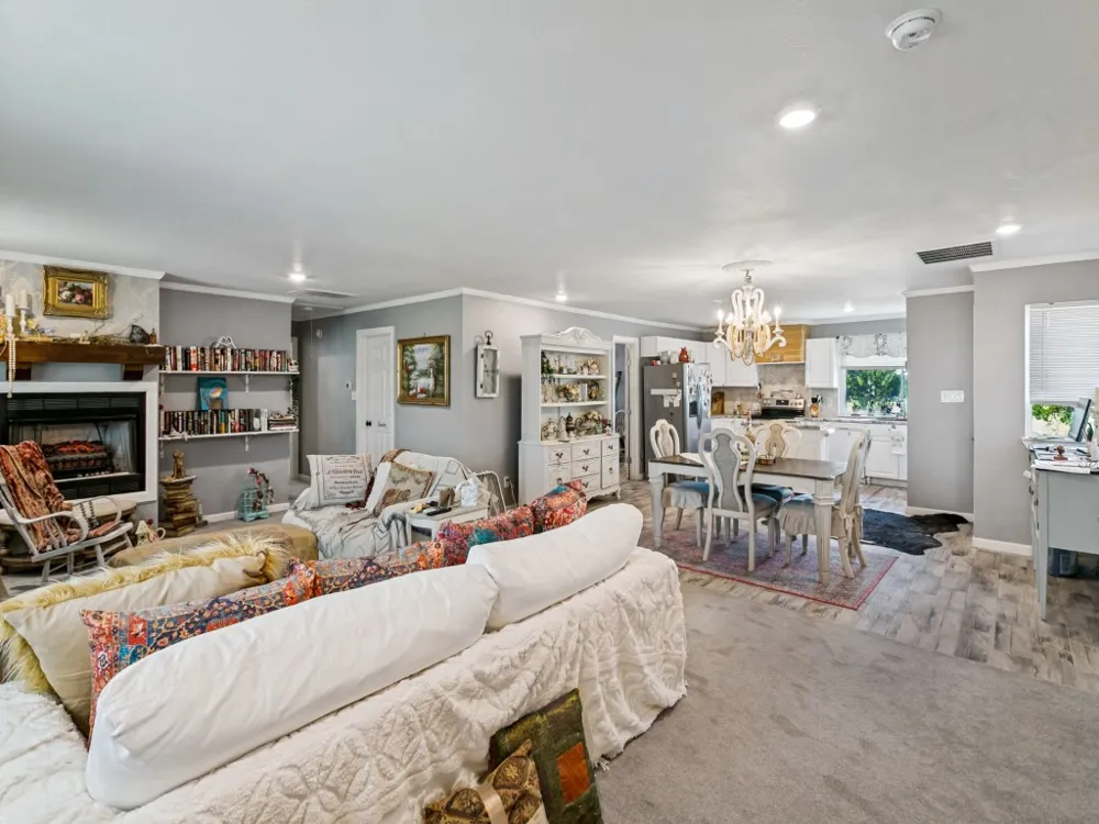 7439 Briar Road Azle, TX 76020