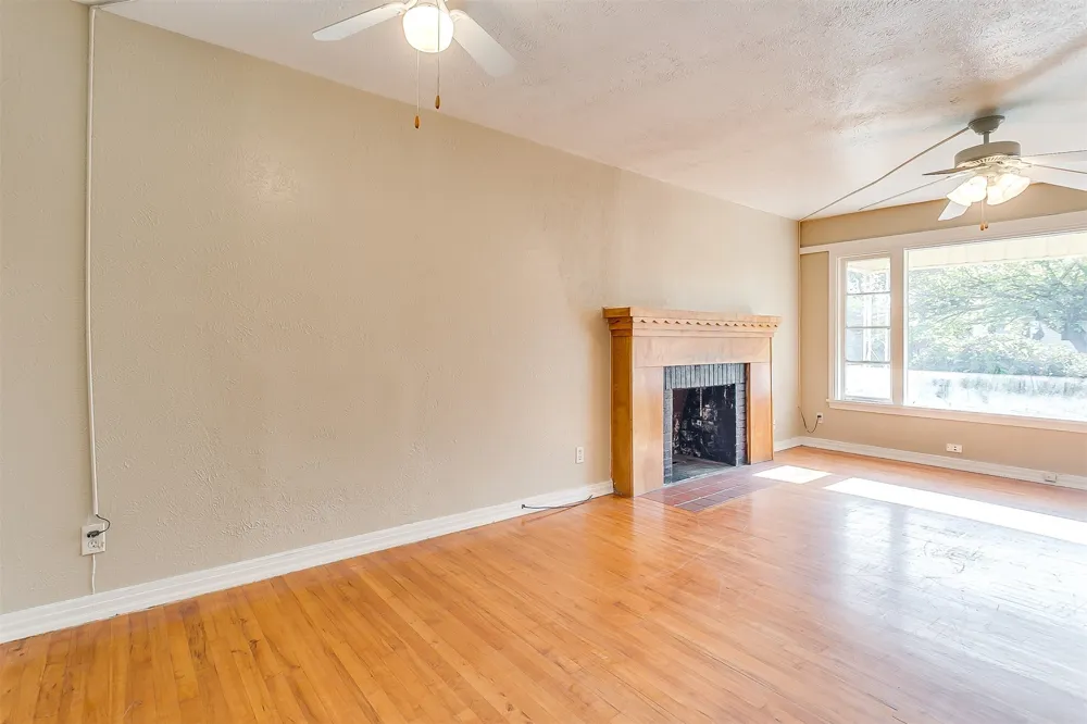 3928 Winfield Avenue Fort Worth, TX 76109