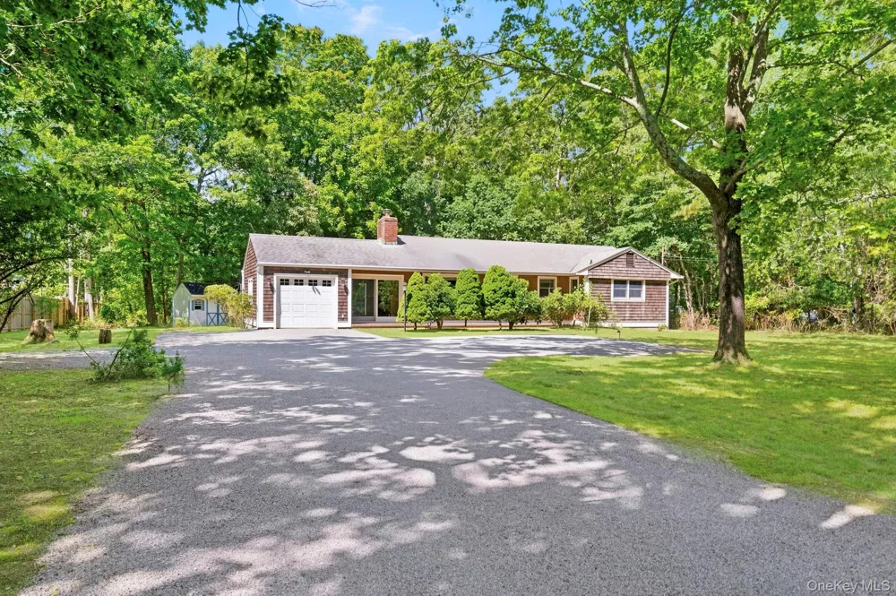 87 Jagger Lane Westhampton, NY 11977