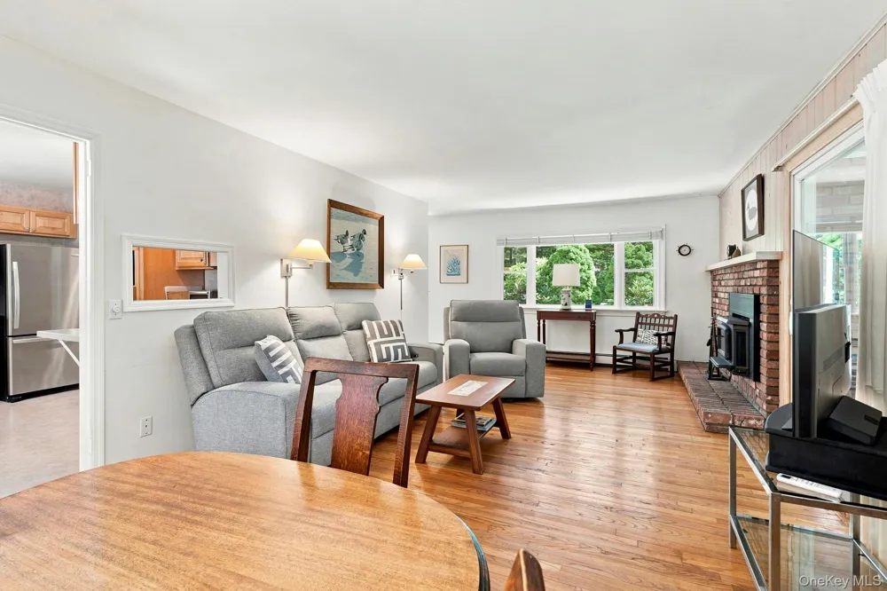 87 Jagger Lane Westhampton, NY 11977