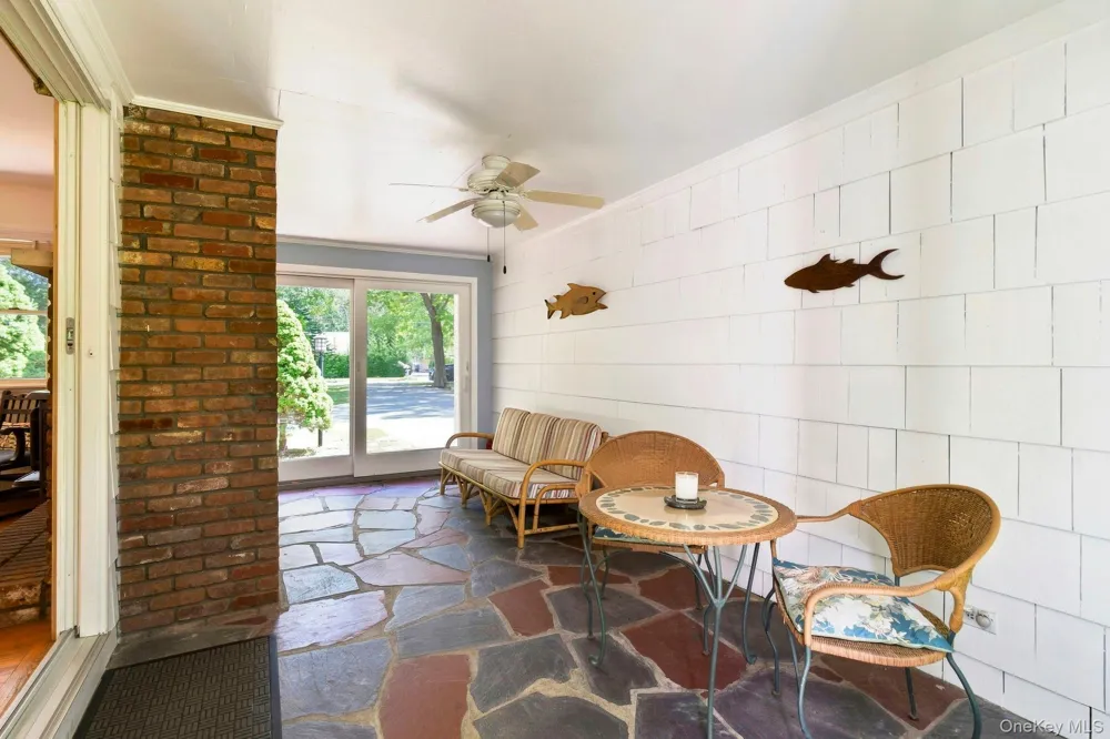 87 Jagger Lane Westhampton, NY 11977