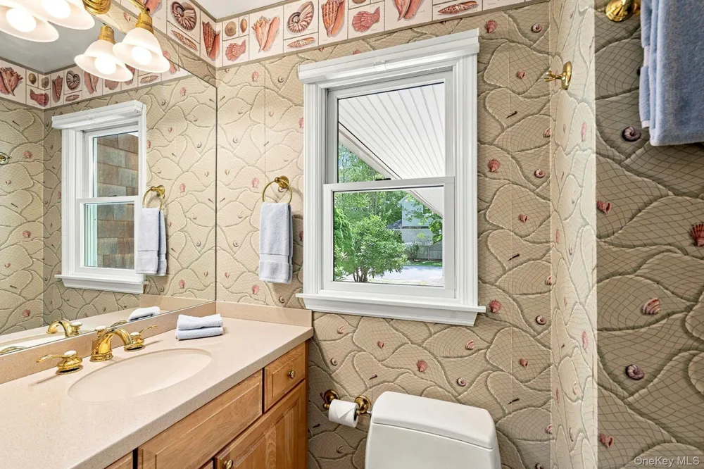 87 Jagger Lane Westhampton, NY 11977