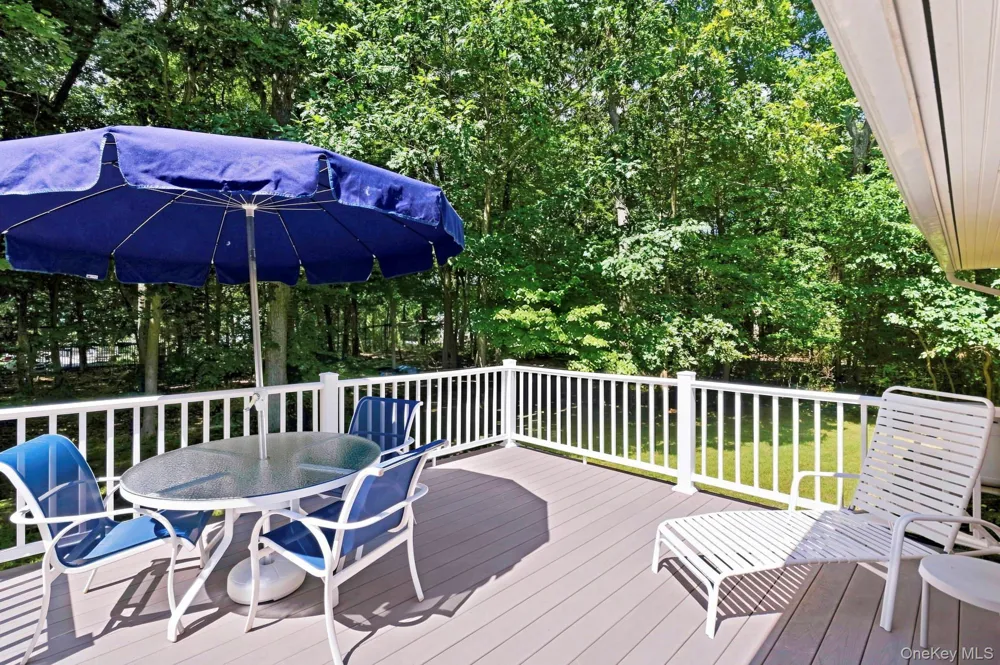 87 Jagger Lane Westhampton, NY 11977