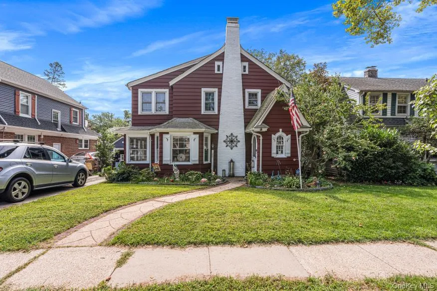 20 Huron Road Bellerose Village, NY 11001