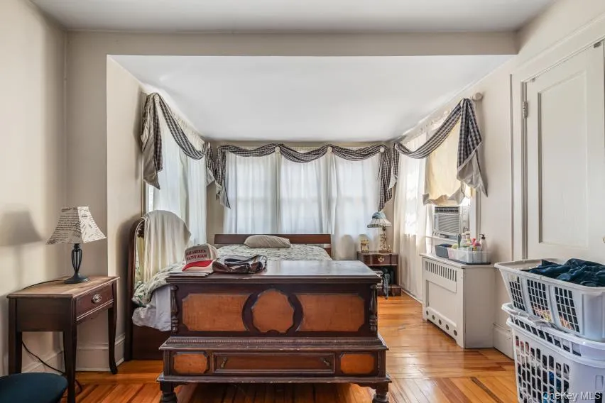 20 Huron Road Bellerose Village, NY 11001