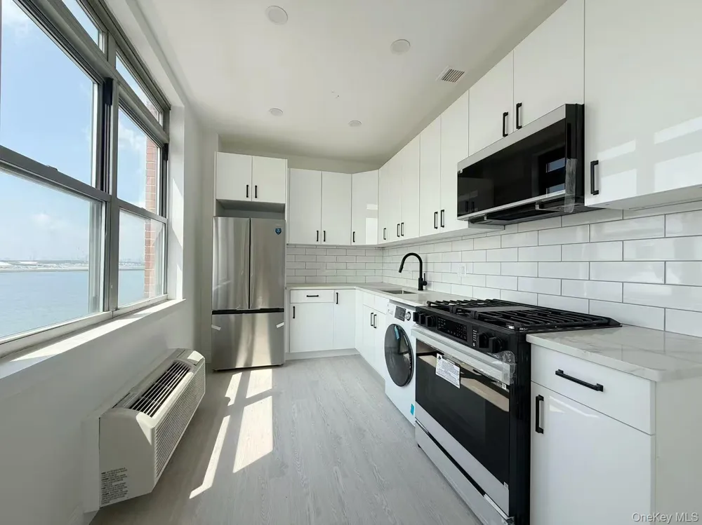 1434 110th Street #6G College Point, NY 11356