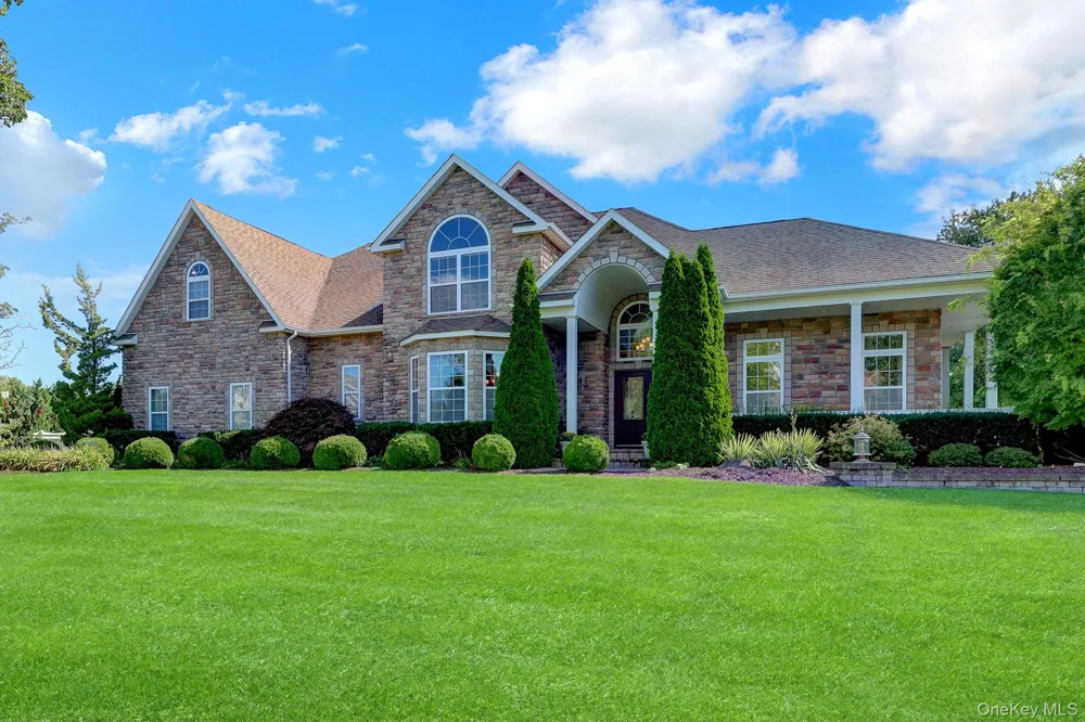 3 Sherwood Drive Shoreham, NY 11786