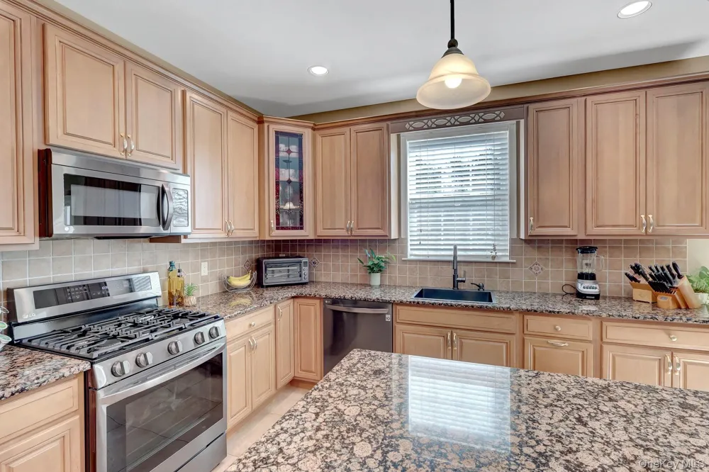 3 Sherwood Drive Shoreham, NY 11786