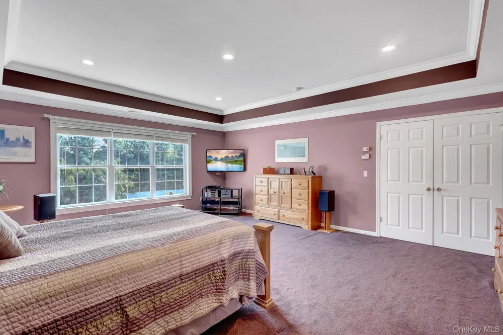 3 Sherwood Drive Shoreham, NY 11786