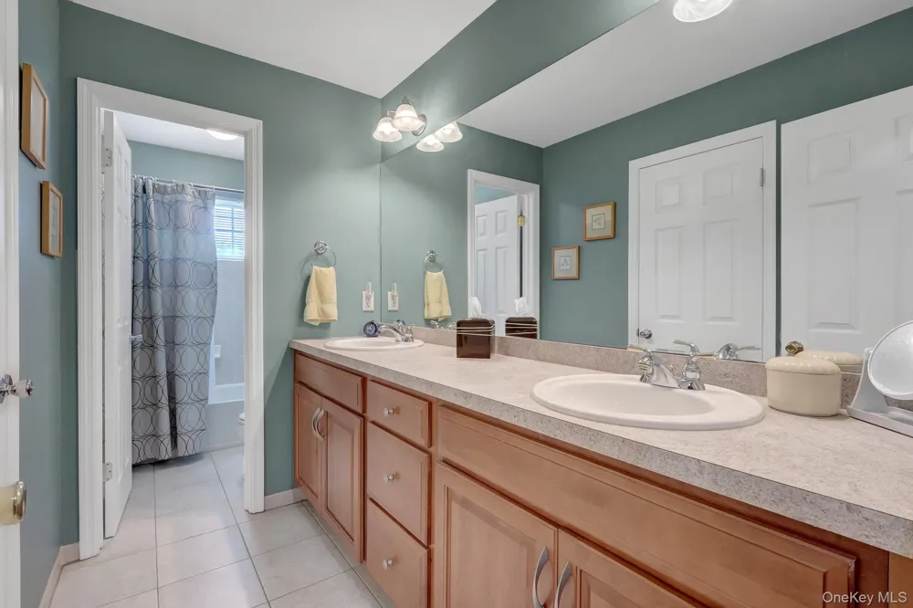 3 Sherwood Drive Shoreham, NY 11786