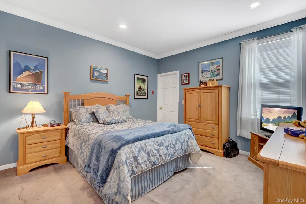 3 Sherwood Drive Shoreham, NY 11786