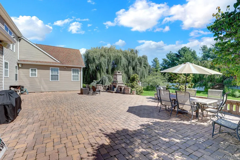 3 Sherwood Drive Shoreham, NY 11786