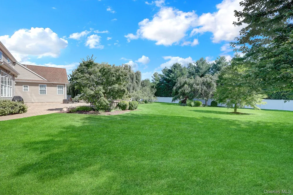 3 Sherwood Drive Shoreham, NY 11786