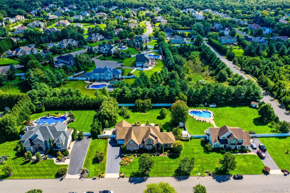 3 Sherwood Drive Shoreham, NY 11786