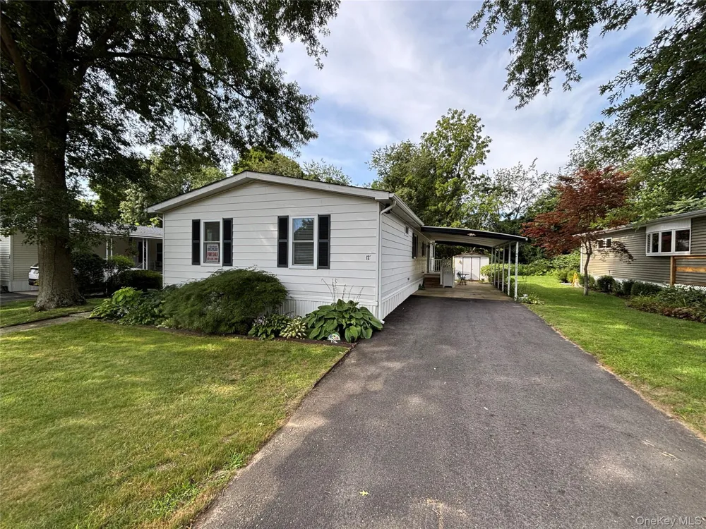 103 West Lane #12B Witt Lane Aquebogue, NY 11901
