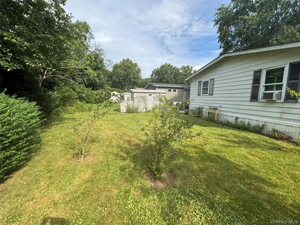 103 West Lane #12B Witt Lane Aquebogue, NY 11901