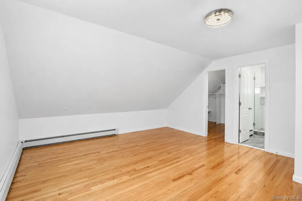 55 Centre Street Woodmere, NY 11598