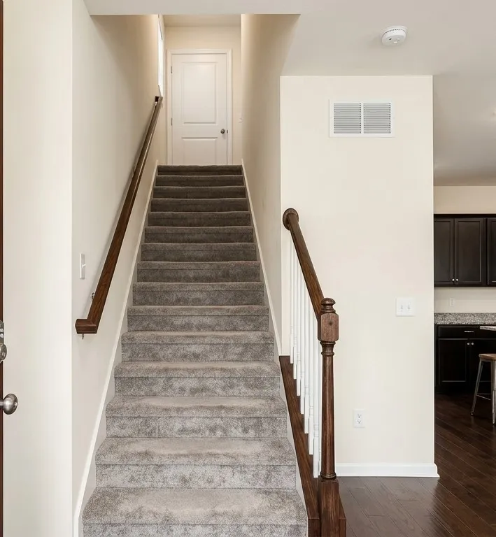 4053 Cody Dr La Vergne, TN 37086