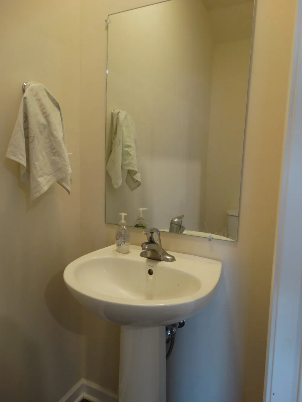 4053 Cody Dr La Vergne, TN 37086